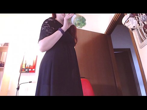 ❤️ Submisivní otrokyně, která miluje špinavé a svůdné kalhotky, je po zhlédnutí tohoto videa nucena masturbovat! Porno fb u nás ❌